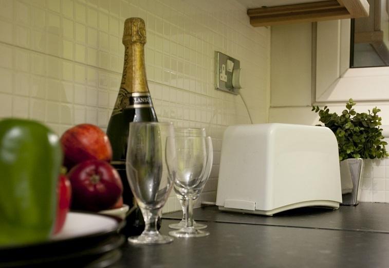 Victoria Centre Apartments In The Victoria Centre Shopping Centre - Nottingham City Centre - 24 Hour Access - Most Central Location, Kitchen - Sunday Check-Out 1Pm - Opposite Hilton By Restaurants & Shops - Outdoor Parking Cars Or Vans Five Pounds A Zewnętrze zdjęcie