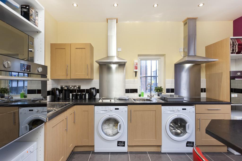 Victoria Centre Apartments In The Victoria Centre Shopping Centre - Nottingham City Centre - 24 Hour Access - Most Central Location, Kitchen - Sunday Check-Out 1Pm - Opposite Hilton By Restaurants & Shops - Outdoor Parking Cars Or Vans Five Pounds A Pokój zdjęcie