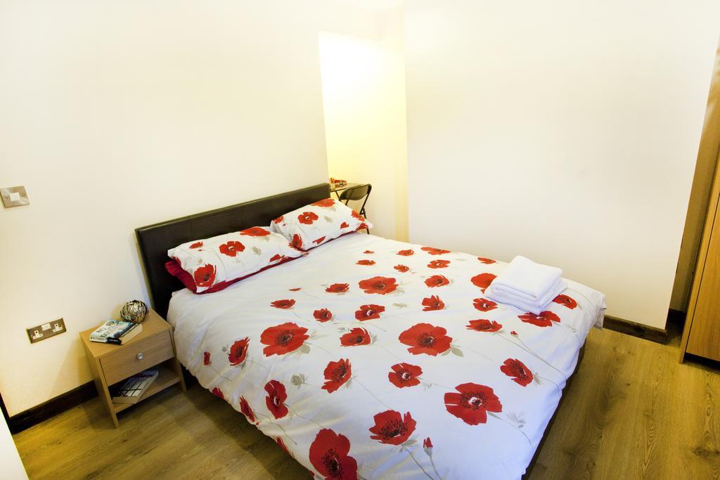 Victoria Centre Apartments In The Victoria Centre Shopping Centre - Nottingham City Centre - 24 Hour Access - Most Central Location, Kitchen - Sunday Check-Out 1Pm - Opposite Hilton By Restaurants & Shops - Outdoor Parking Cars Or Vans Five Pounds A Pokój zdjęcie