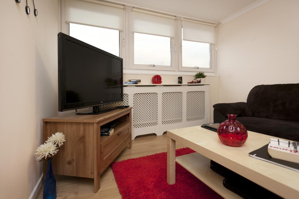Victoria Centre Apartments In The Victoria Centre Shopping Centre - Nottingham City Centre - 24 Hour Access - Most Central Location, Kitchen - Sunday Check-Out 1Pm - Opposite Hilton By Restaurants & Shops - Outdoor Parking Cars Or Vans Five Pounds A Zewnętrze zdjęcie